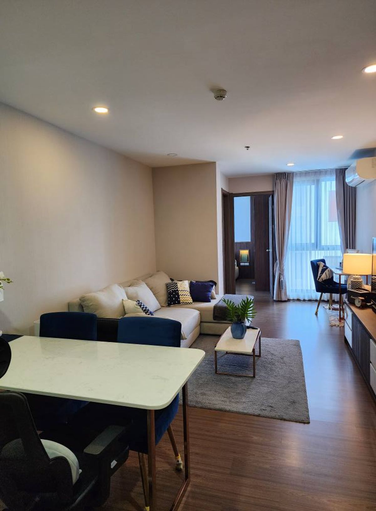 ขายคอนโดรัชดา ห้วยขวาง : ถูกสุดในตลาด 🔥 Artisan Ratchada ห้องใหญ่ 44.5sqm  1 ห้องนอน 1 ห้องน้ำ ราคาดีมาก ขายพร้อมเฟอร์นิเจอร์ รีบเลย 📞 โทร 065-2614622 แทมมี่