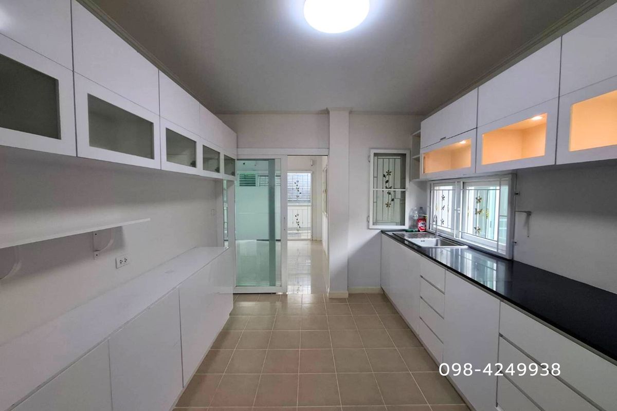 ขายบ้านพระราม 5 ราชพฤกษ์ บางกรวย : 💥ขาย บ้านเดี่ยว 61 ตารางวา 4 ห้องนอน ม.ศุภาลัย การ์เด้นวิลล์ วงแหวน ปิ่นเกล้า พระราม5  ใกล้ตลาดลุงออม  ซ.วัดส้มเกลี้ยง บ้านสวย บิ้วอินครัว วัสดุตกแต่งดี พร้อมอยู่