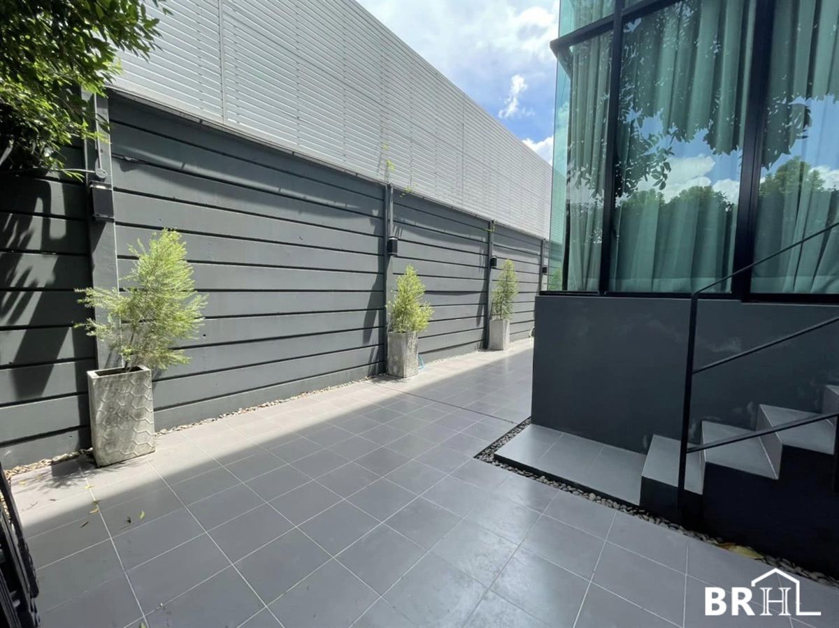 ขายทาวน์โฮมโชคชัย4 ลาดพร้าว71 : 🏨 ทาวน์โฮม ตกแต่งสไตล์โมเดิร์นลอฟต์ พร้อมบิ้วท์อิน เฟอร์ครบ ทำเลลาดพร้าว71🎯