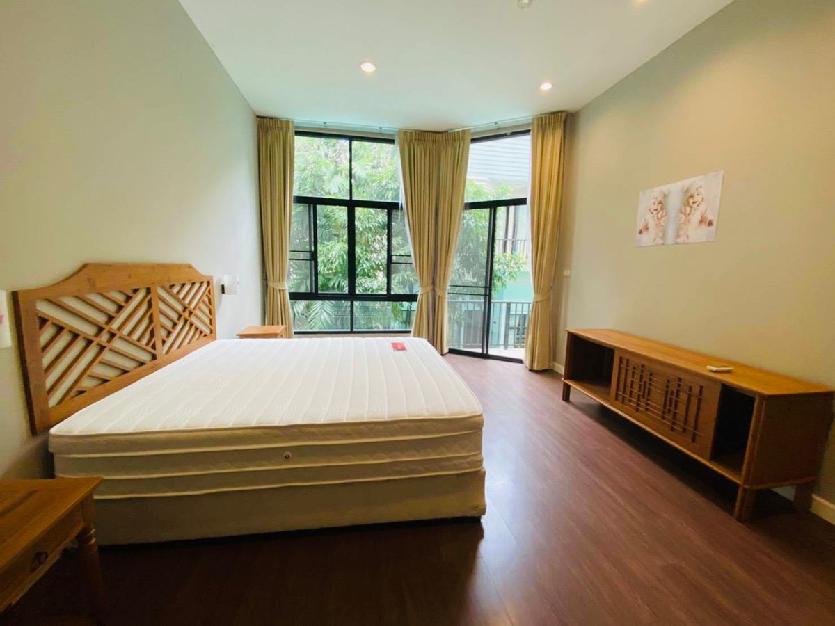 ให้เช่าบ้านคลองเตย กล้วยน้ำไท : Veranda Ville House for Rent Sukhumvit City Centre 3 min to BTS Thonglor Varanda Ville เช่า บ้าน ใจกลางสุขุมวิท 3 นาที รถไฟฟ้าทองหล่อ 