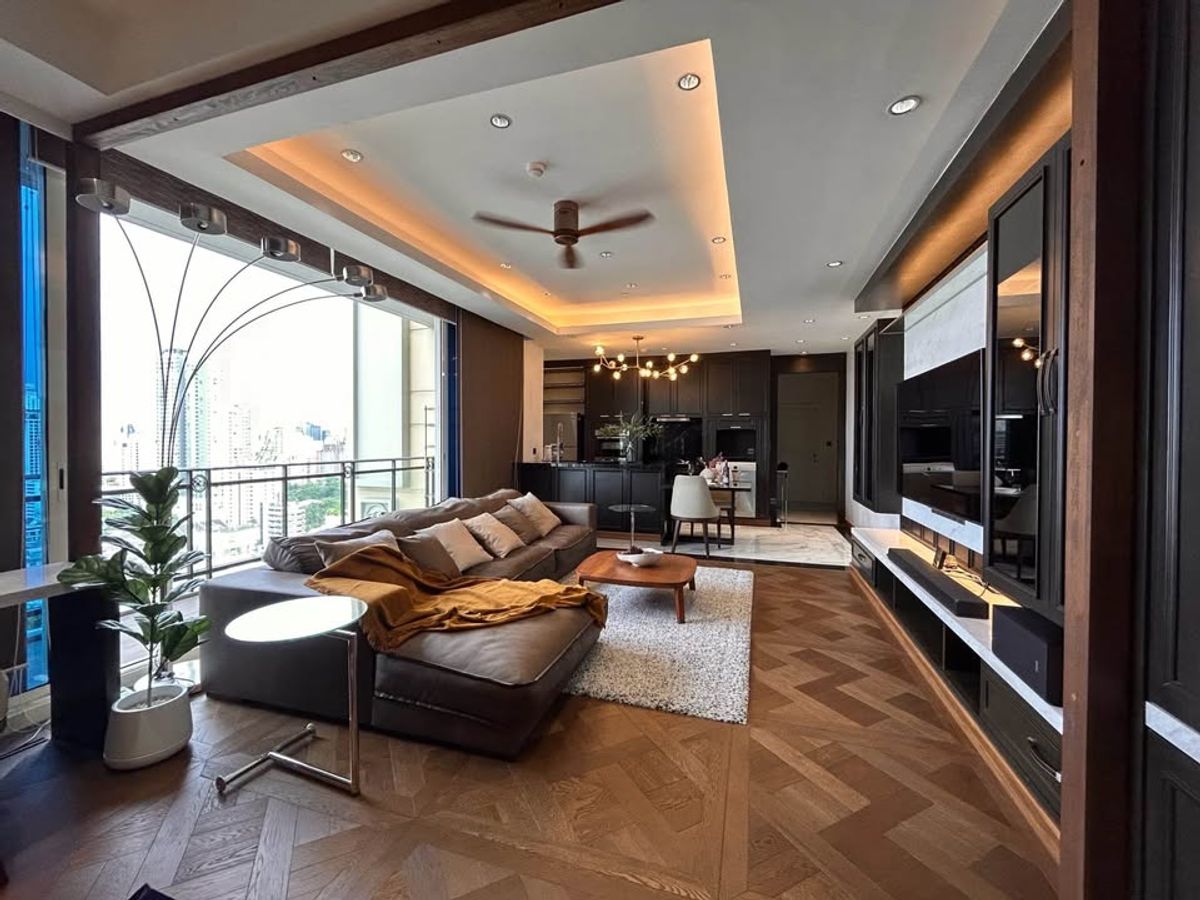 ให้เช่าคอนโดสุขุมวิท อโศก ทองหล่อ : ⭐Best Price ! Royce Private Residences with 2 Bedroom in Phrom Phong for Rent