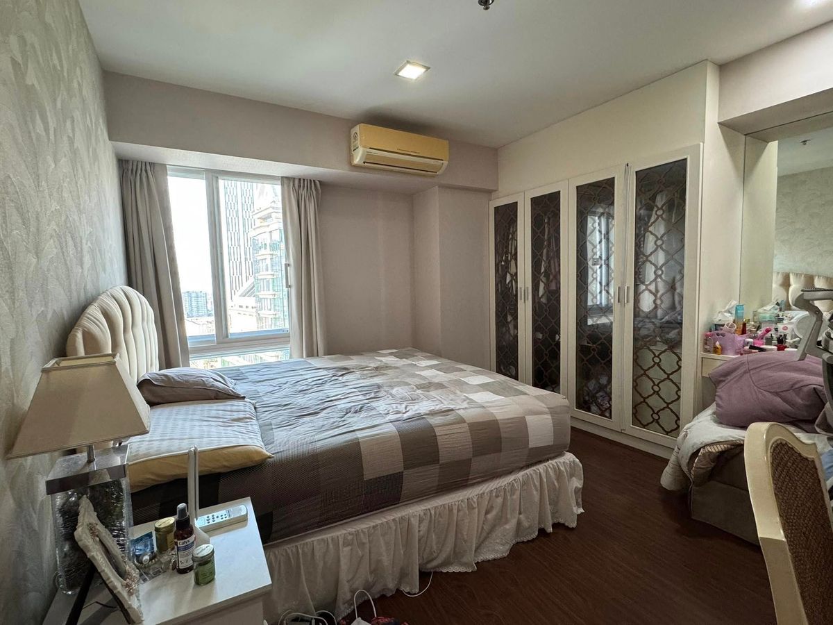 For SaleCondoRama9, Petchburi, RCA : Condo for sale, My Resort Bank, near MRT Phetchaburi (450 m/6 minutes). Interested in negotiating @condobkk (with @) Code H32955