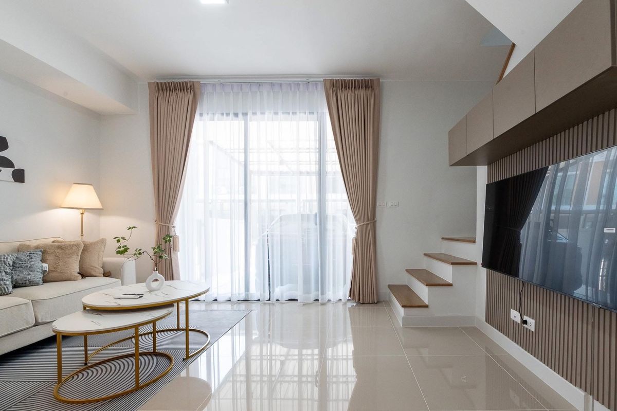 For RentTownhomeSamut Prakan,Samrong : M932 Townhome for RENT PLENO Sukhumvit Bangna 2