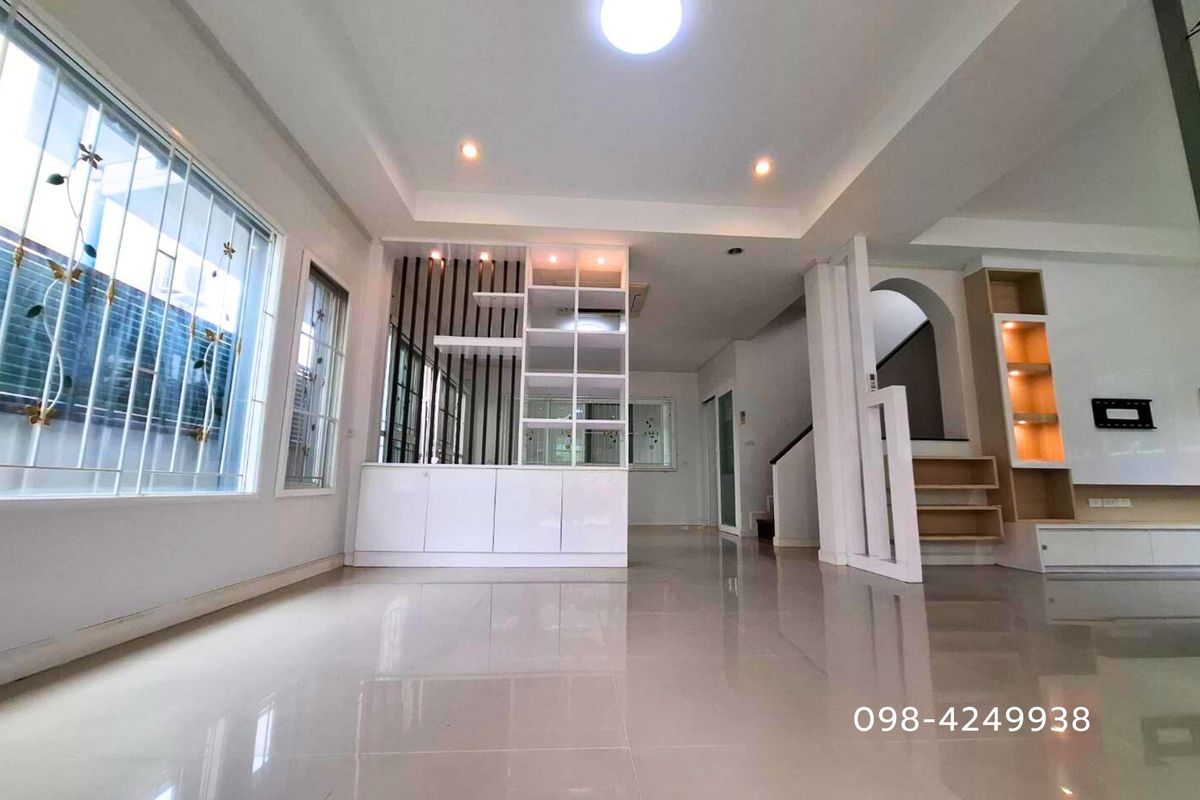 ขายบ้านพระราม 5 ราชพฤกษ์ บางกรวย : 💥ขาย บ้านเดี่ยว 61 ตารางวา 4 ห้องนอน ม.ศุภาลัย การ์เด้นวิลล์ วงแหวน ปิ่นเกล้า พระราม5  ใกล้ตลาดลุงออม  ซ.วัดส้มเกลี้ยง บ้านสวย บิ้วอินครัว วัสดุตกแต่งดี พร้อมอยู่