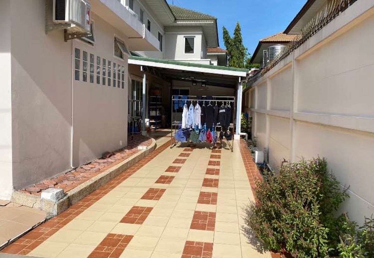 ขายบ้านมีนบุรี-ร่มเกล้า : เพอร์เฟค เพลส รามคำแหง 164 / 5 ห้องนอน (ขายพร้อมผู้เช่า), Perfect Place Ramkhamhaeng 164 / 5 Bedrooms (SALE WITH TENANT) AA257