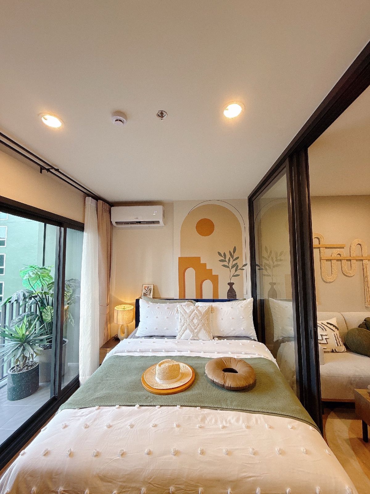 For SaleCondoLadprao, Central Ladprao : 𝐓𝐇𝐄 𝐕𝐈𝐁𝐄 𝐕𝐈𝐁𝐄 𝐕𝐈𝐁𝐄 𝟏𝟏, 𝟏𝟏, 𝟎𝟎𝟎/month, do not have to pay down payment 𝟎 baht for free, every fee  