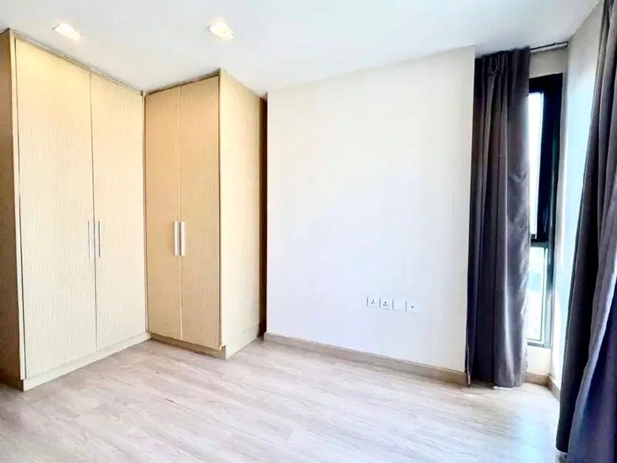 ให้เช่าคอนโดราชเทวี พญาไท : Mobi Phayathai 52 sq.m.Please add LINE ID @806qphgn o8415o5483