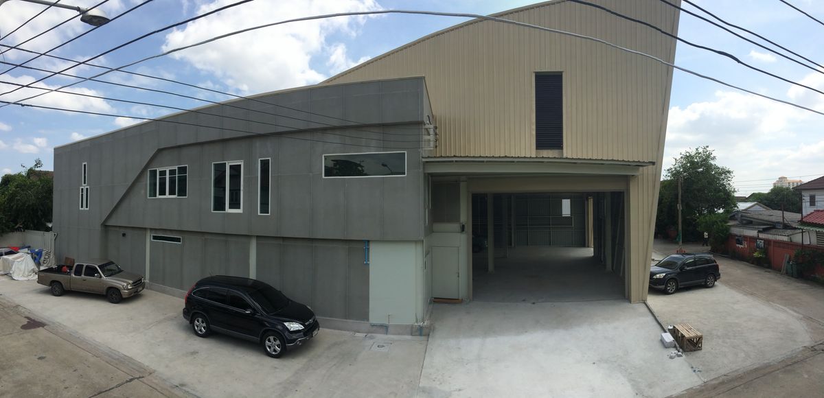 For RentWarehouseChaengwatana, Muangthong : Rent warehouses in the area of ​​1,000 sqm. Soi Ngamwongwan 19, convenient to travel near Pantip Ngamwongwan.