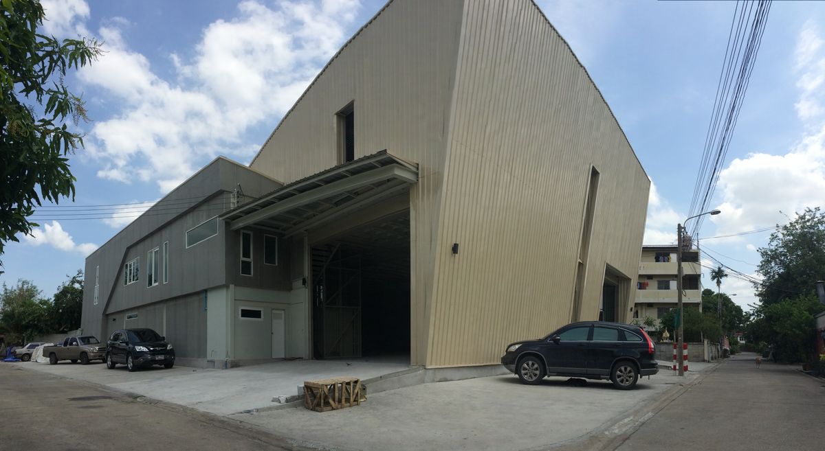 For RentWarehouseChaengwatana, Muangthong : Rent warehouses in the area of ​​1,000 sqm. Soi Ngamwongwan 19, convenient to travel near Pantip Ngamwongwan.