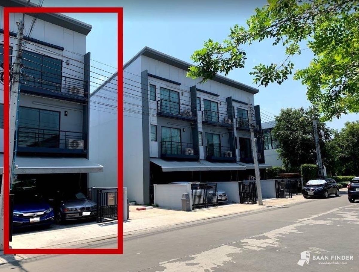 For SaleTownhomeLadkrabang, Suwannaphum Airport : Townhome for sale at Ban Klang Mueang Rama 9 - Onnut