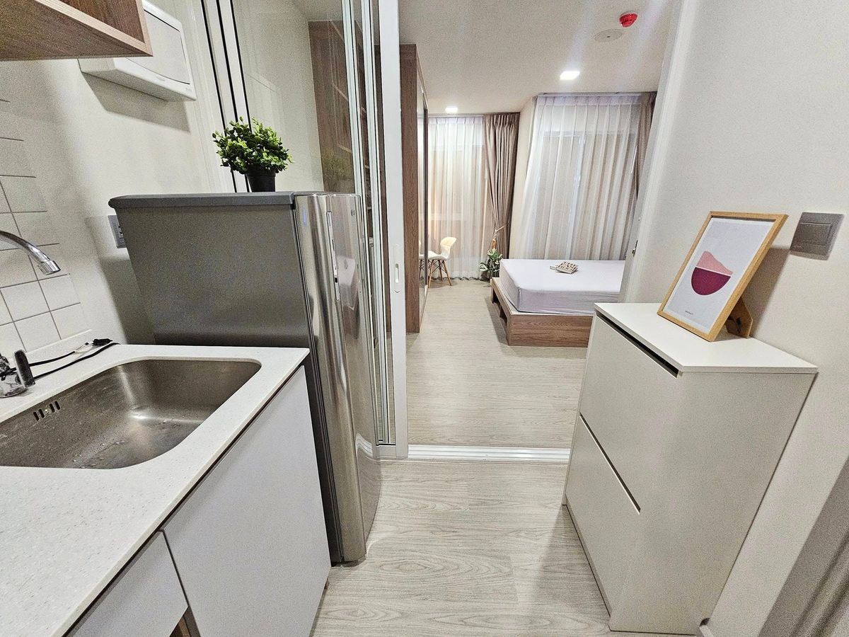 For RentCondoPathum Thani,Rangsit, Thammasat : Rent a beautiful room. Style Mini Cat Kave Town Island 22.7SQM Floor 3 Building D