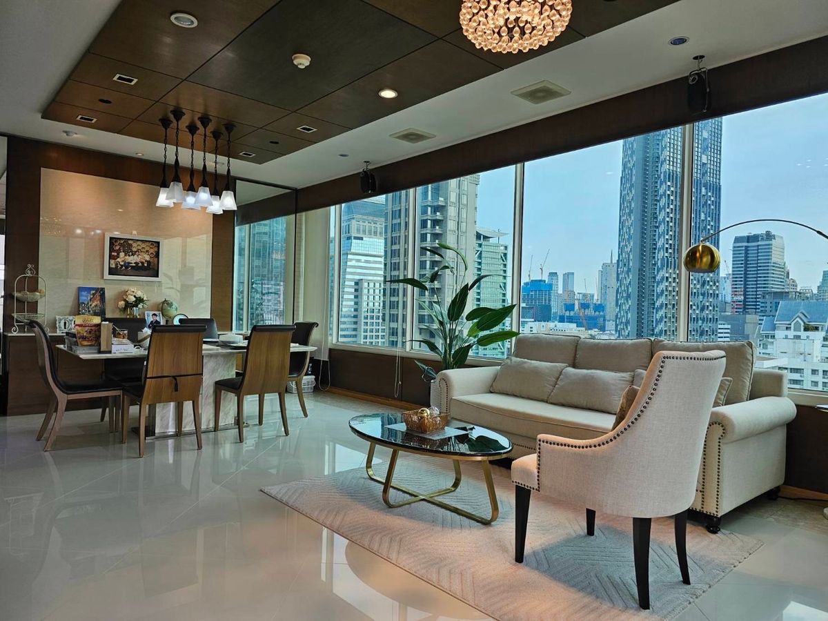 ขายคอนโดสาทร นราธิวาส : 𝐅𝐨𝐫 𝐒𝐞𝐥𝐥 :  The Empire Place Sathorn 3Bed4Bath 157sqm Duplex 26.8 MB call :0635925888