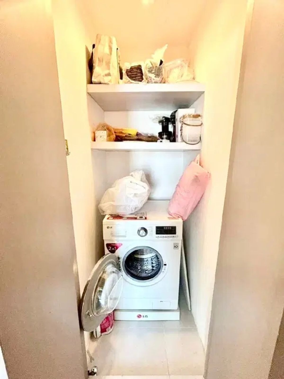 ให้เช่าคอนโดราชเทวี พญาไท : Mobi Phayathai 52 sq.m.Please add LINE ID @806qphgn o8415o5483