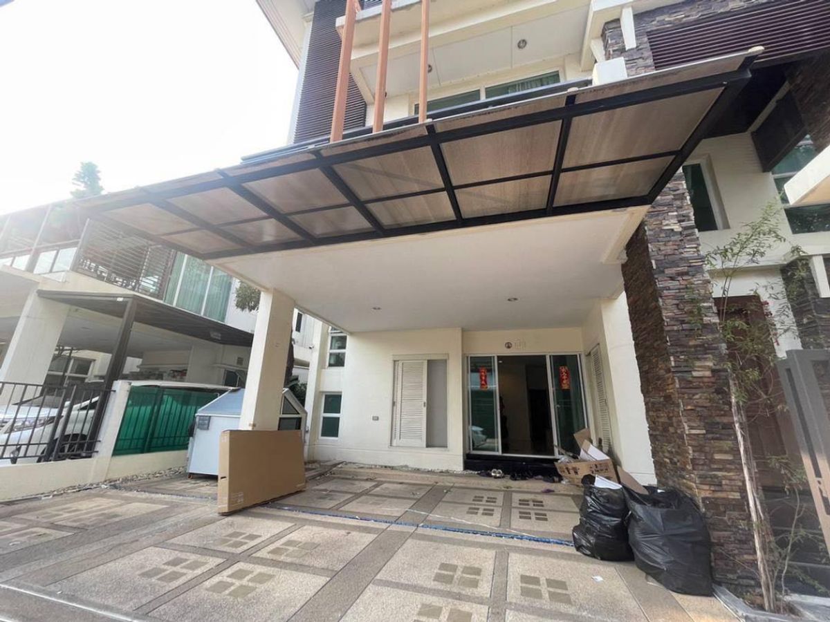 For SaleHouseNawamin, Ramindra : Hot price Luxury 3-Story House for Sale #GrandBangkokBoulevard #RatchadaRamintra, 2 Minutes to Fashion Island, Near Expressway, Near MRT