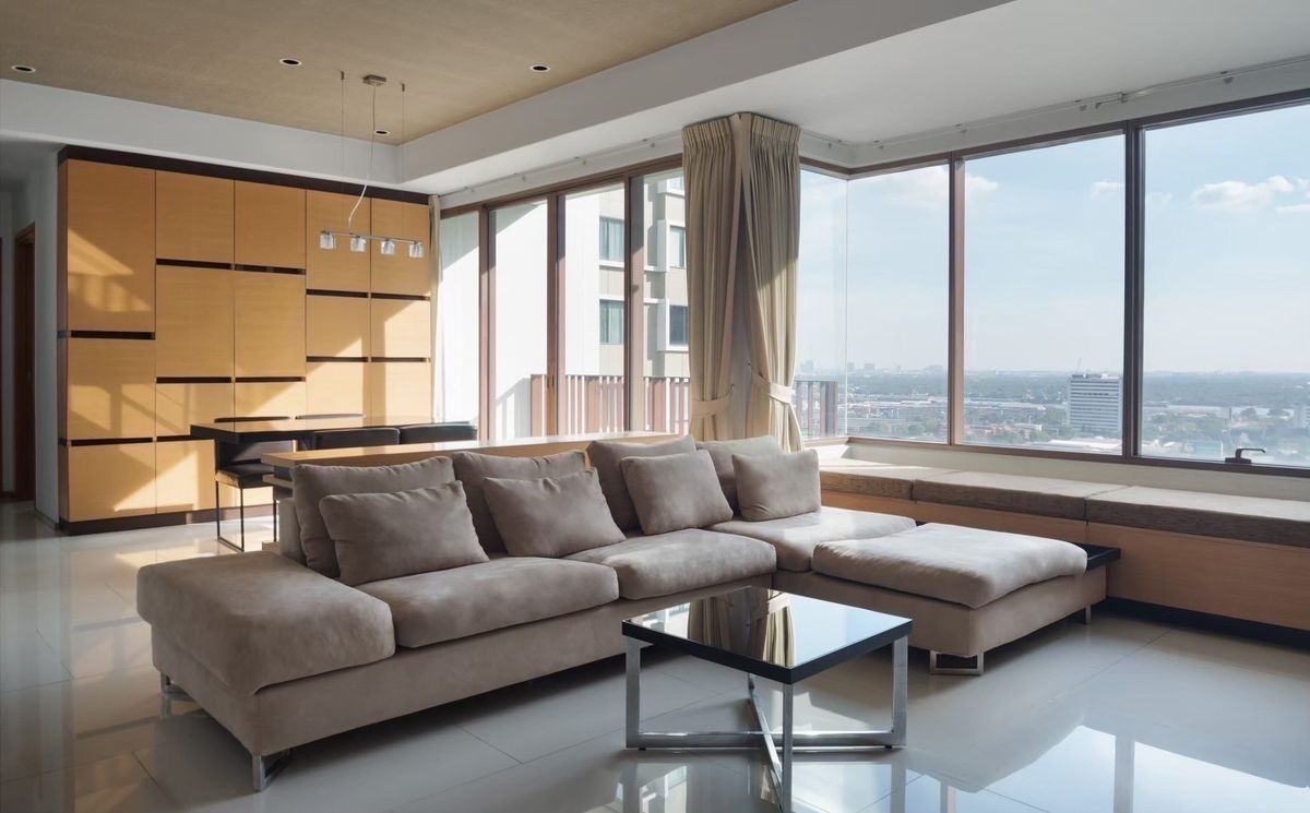 ให้เช่าคอนโดสุขุมวิท อโศก ทองหล่อ : LTHC12141 – Emporio place FOR RENT Size 107 sqm. 2 beds 2 baths Near BTS Phrom Phong Station ONLY 68K/Month