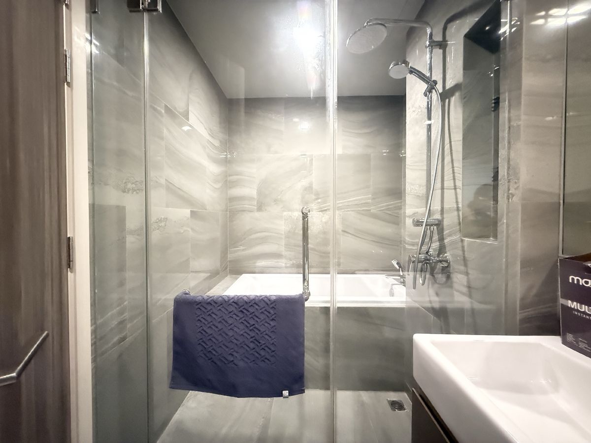 ให้เช่าคอนโดสุขุมวิท อโศก ทองหล่อ : 📍ด่วน ห้องไม่ร้าว สภาพเนี๊ยบปกติดี New room For Rent (Available, Ready to move in)👉  Ideo Q Sukhumvit 36  By Ananda Development ▪️Usable space: 50 Sqm.▪️Type: 2Bedrooms 1Bathroom▪️Rent 50,000Baht/month▪️Fully Furnished ▪️Floor 9