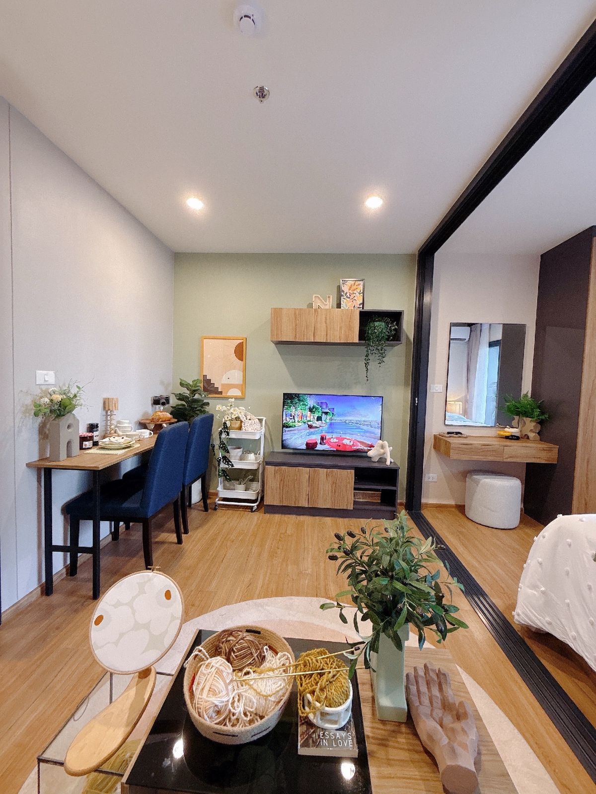 For SaleCondoLadprao, Central Ladprao : 𝐓𝐇𝐄 𝐕𝐈𝐁𝐄 𝐕𝐈𝐁𝐄 𝐕𝐈𝐁𝐄 𝟏𝟏, 𝟏𝟏, 𝟎𝟎𝟎/month, do not have to pay down payment 𝟎 baht for free, every fee  