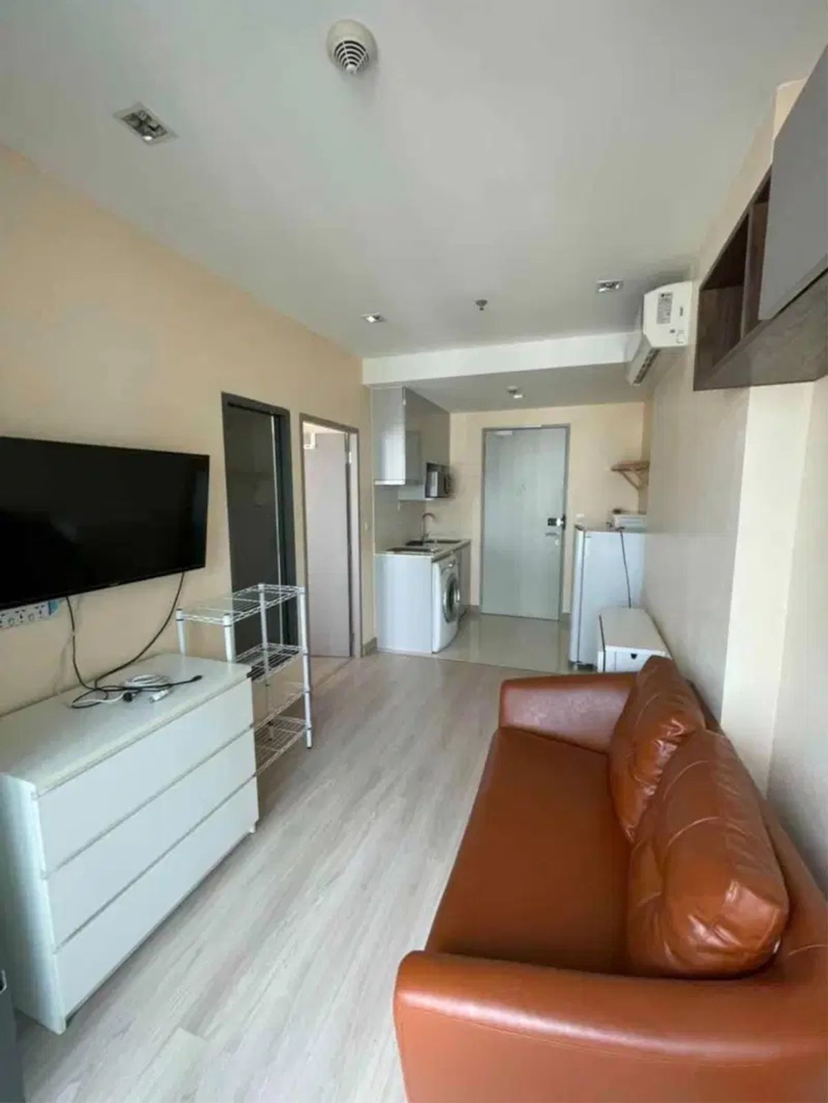 ให้เช่าคอนโดราชเทวี พญาไท : Mobi Phayathai 30 sq.m.Please add LINE ID @806qphgn o8415o5483