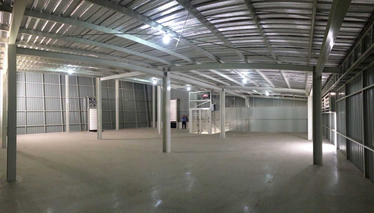 For RentWarehouseChaengwatana, Muangthong : Rent warehouses in the area of ​​1,000 sqm. Soi Ngamwongwan 19, convenient to travel near Pantip Ngamwongwan.