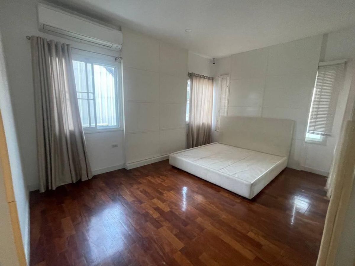 For SaleHouseNawamin, Ramindra : Hot price Luxury 3-Story House for Sale #GrandBangkokBoulevard #RatchadaRamintra, 2 Minutes to Fashion Island, Near Expressway, Near MRT