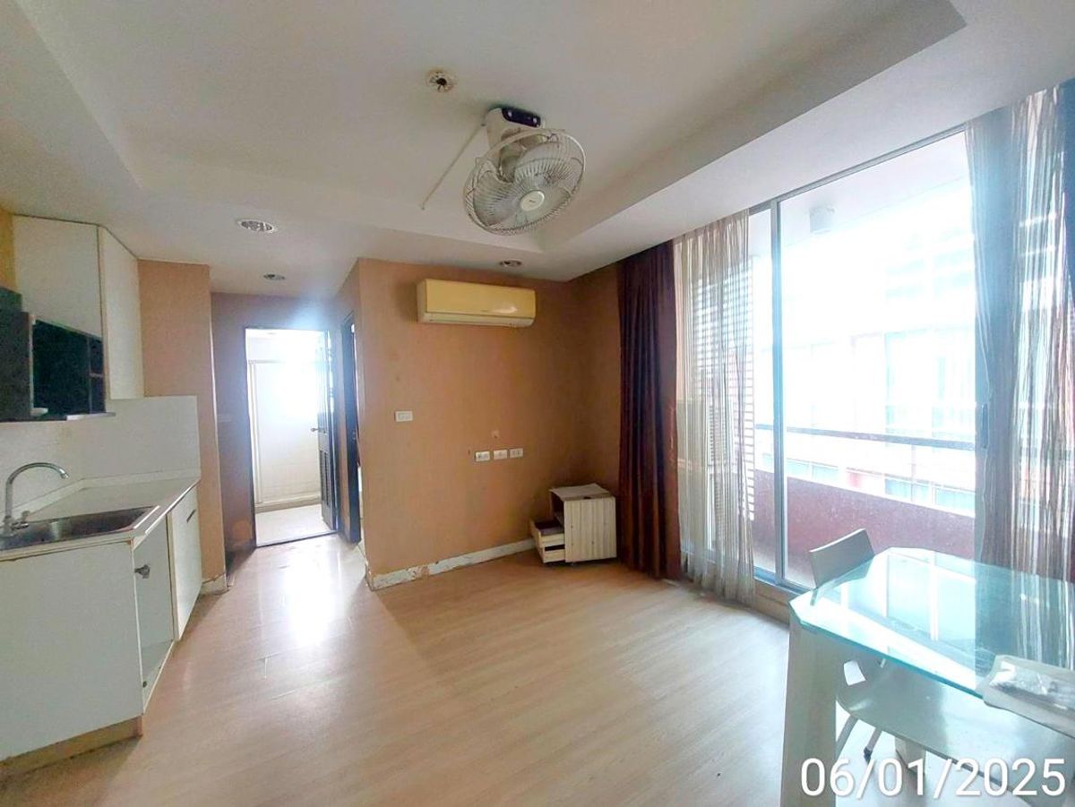 For SaleCondoRatchadapisek, Huaikwang, Suttisan : Condo, good price! In the Chris 5 worker location, Ratchada 17, near MRT Sutthisan Condo, Quality in the area of ​​people buying value! Conveniently buying people! Special promotion!
