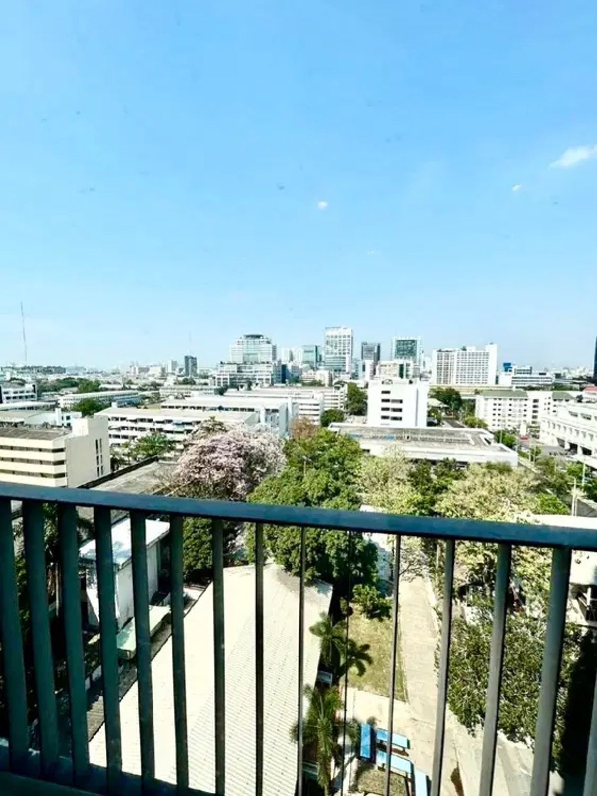 ให้เช่าคอนโดราชเทวี พญาไท : Mobi Phayathai 52 sq.m.Please add LINE ID @806qphgn o8415o5483