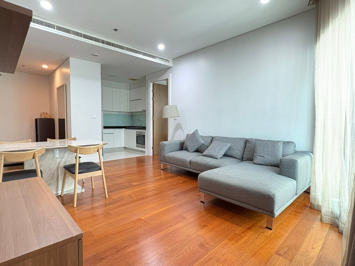 ให้เช่าคอนโดสุขุมวิท อโศก ทองหล่อ : LTHC12145 – Bright Sukhumvit 24 FOR RENT Size 93 sqm. 2 beds 2 baths Near BTS Phrom Phong Station ONLY 60K/Month