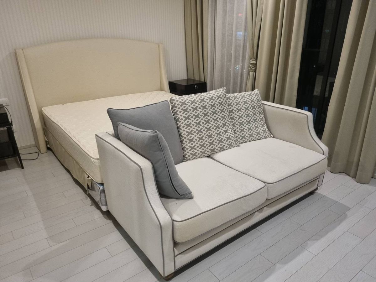 ให้เช่าคอนโดวิทยุ ชิดลม หลังสวน : ให้เช่าคอนโดหรู 1 ห้องนอน 1 ห้องน้ำ ที่ Noble Ploenchit ลิฟต์ส่วนตัวและวิวสระว่ายน้ำเงียบสงบ ไม่ติดถนนใหญ่ ไม่มีผลกระทบจากแผ่นดินไหว