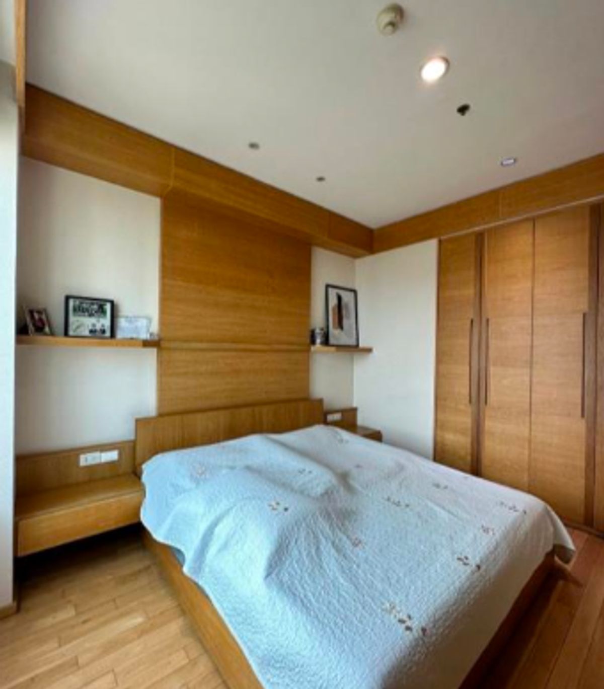 ขายคอนโดสาทร นราธิวาส : 3ห้องนอนห้องใหญ่มาพร้อมห้องแม่บ้าน ใกล้ BTS เซนต์หลุยส์และช่องนนทรี✨The Empire Place✨3 ห้องนอน 4 ห้องน้ำ ขนาด 157 ตร.ม ใกล้ BTS ช่องนนทรี Tel.0982645161 