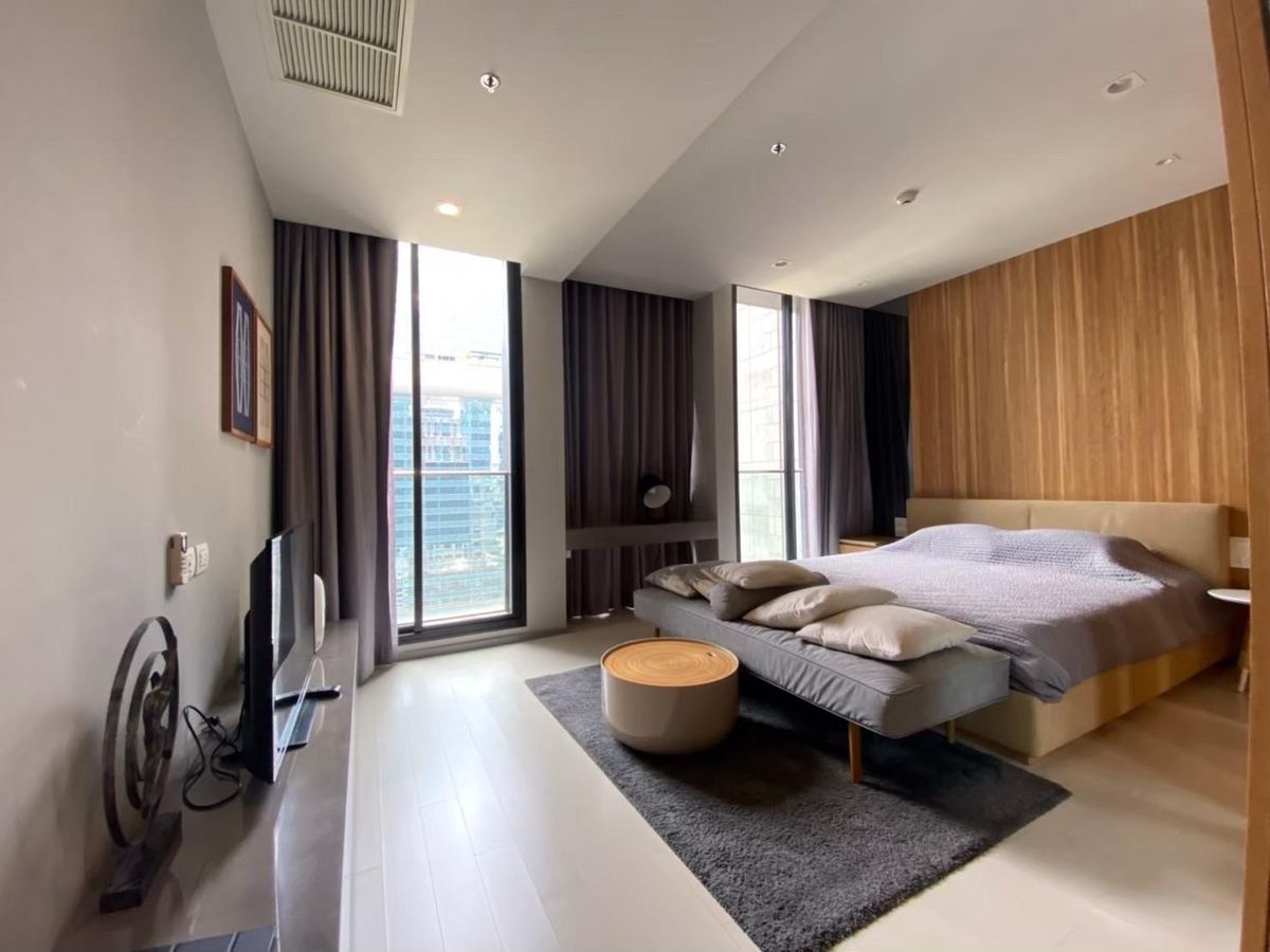 For RentCondoWitthayu, Chidlom, Langsuan, Ploenchit : ♦ Rare Unit ♦ Building B Floor 15+ | 48.00 sq.m. 1 bedroom | Condo with Skywalk connecting to Ploenchit BTS, Central Embassy
