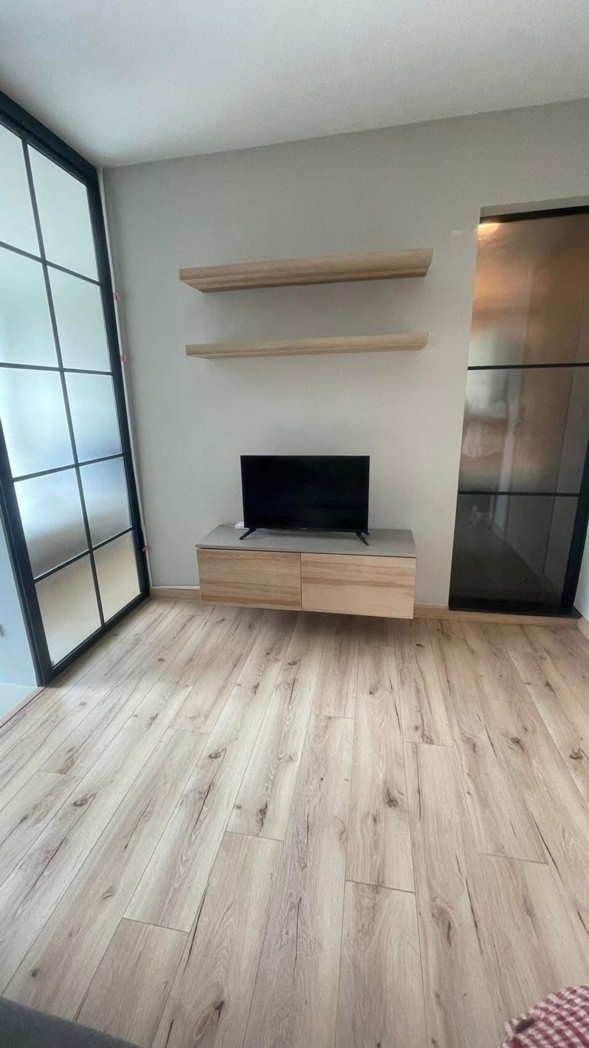 For RentCondoPinklao, Charansanitwong : Rent 🔥 British Condo Charan Sanitwong 64 Brix Condo Charanitwong 64, Bang Phlat Intersection, MRT Sirindhorn 0 meters