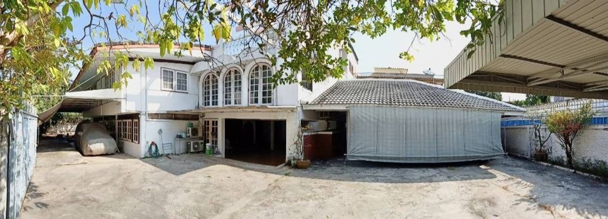 ขายบ้านอ่อนนุช อุดมสุข : ฟรีโอน 225ตรว 6นอน6น้ำ บ้านเดี่ยว 2 ชั้น วชิรธรรมสาธิต 20 สุขุมวิท 101/1