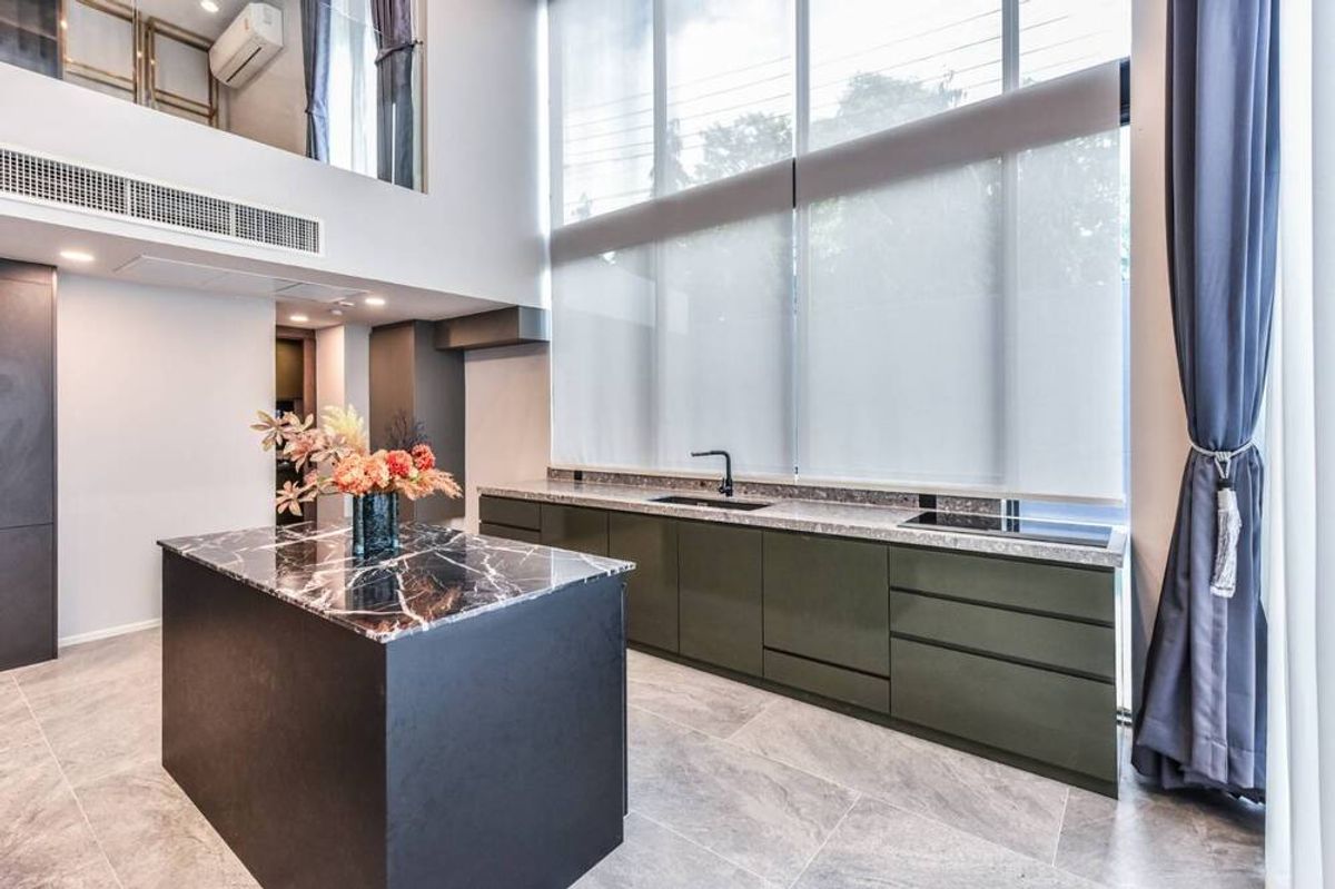 บ้านรัชดา ห้วยขวาง : 🔥สำหรับขาย - เช่า🔥 บ้านเดี่ยว !! Code C20240201408.......The Privatier Ratchada 32, 4 ห้องนอน, 6 ห้องน้ำ, 3 ชั้น, แต่งครบ, หรูหรา, พร้อมเข้าอยู่, ราคาพิเศษ!!📣📣