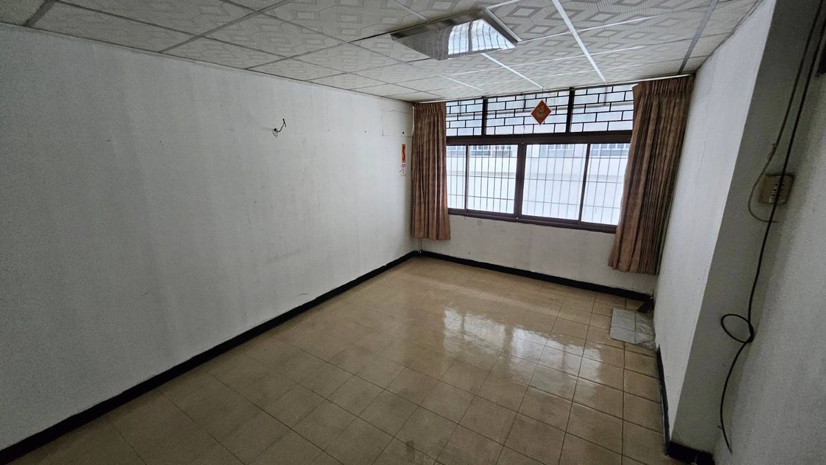 ให้เช่าอาคารพาณิชย์เยาวราช บางลำพู : ให้เช่าอาคารพาณิชย์ 2คูหา 5 นาที-MRTวัดมังกร (N.1235)