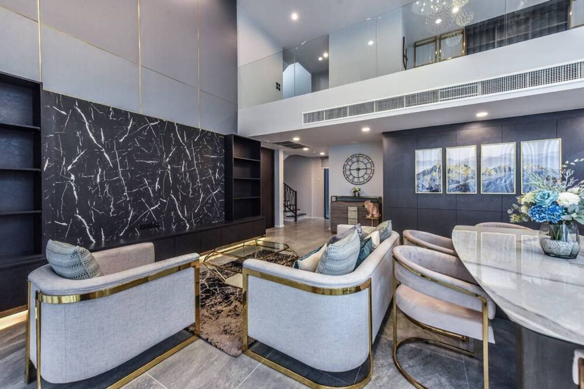 บ้านรัชดา ห้วยขวาง : 🔥สำหรับขาย - เช่า🔥 บ้านเดี่ยว !! Code C20240201408.......The Privatier Ratchada 32, 4 ห้องนอน, 6 ห้องน้ำ, 3 ชั้น, แต่งครบ, หรูหรา, พร้อมเข้าอยู่, ราคาพิเศษ!!📣📣