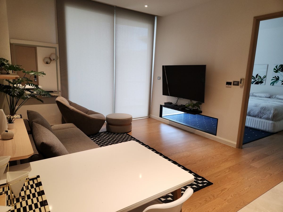 ให้เช่าคอนโดวงเวียนใหญ่ เจริญนคร : ให้เช่า Magnolias Waterfront Residences ราคา 75,000 บาท [MKr250318]