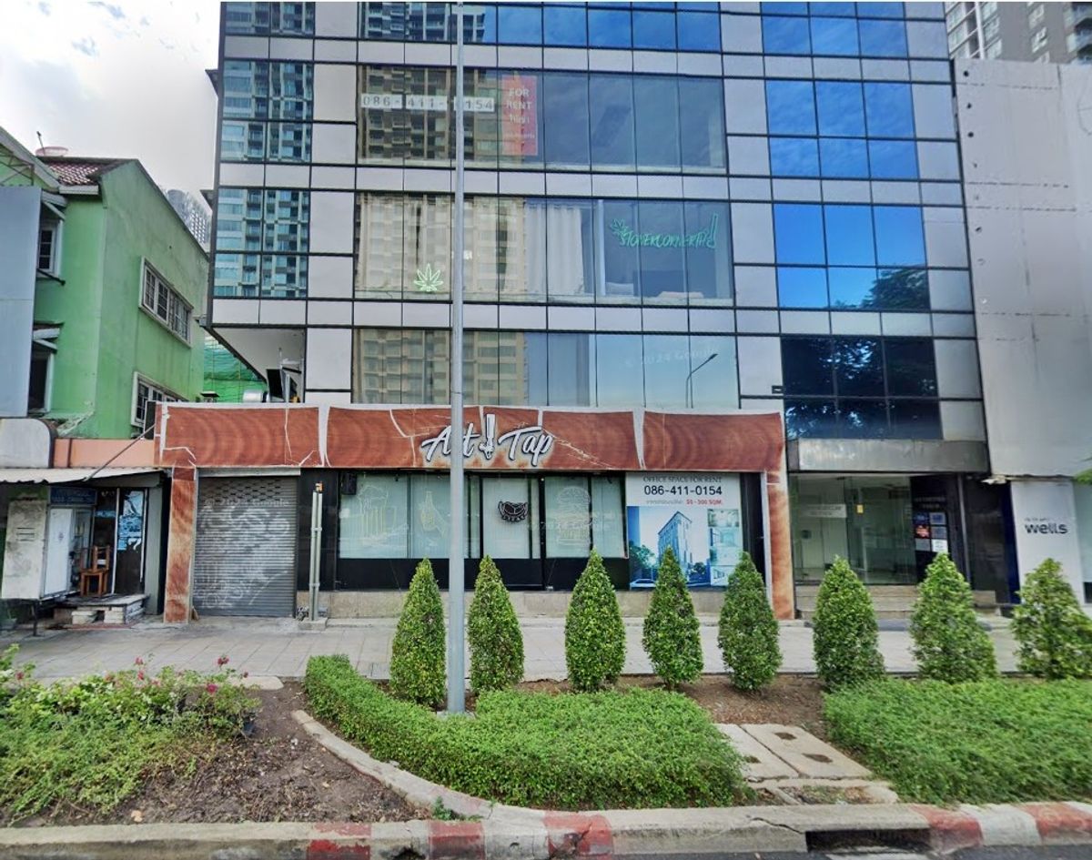 ให้เช่าสำนักงานสาทร นราธิวาส : พื้นที่ 60 และ 280 ตรม. ในอาคาร ติดถนนนราธิวาสราชนครินทร์ ใกล้แยกสาทร