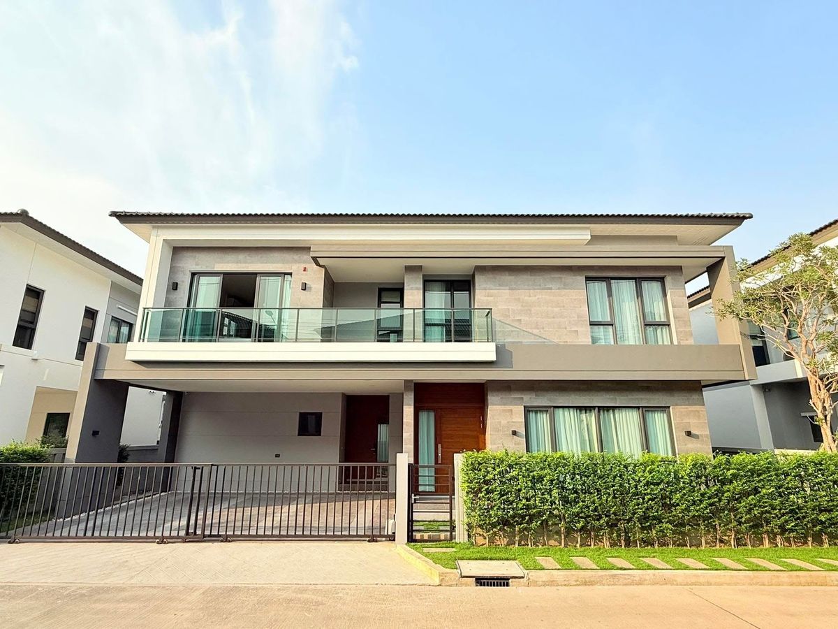 ให้เช่าบ้านบางนา แบริ่ง ลาซาล : ให้เช่า บ้านเดี่ยว Modern The City บางนา 4 นอน ติดเมกาบางนา