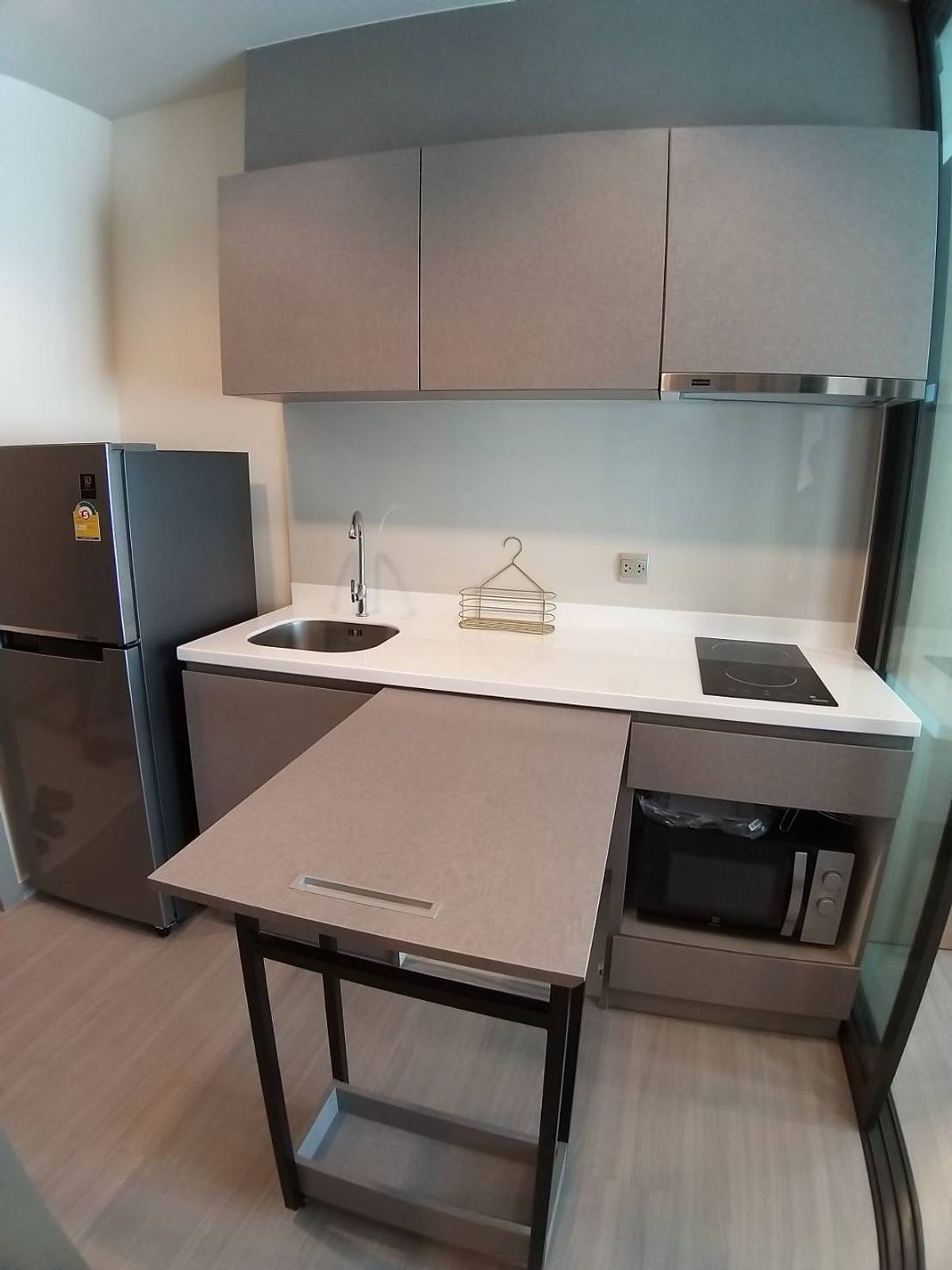 ขายคอนโดพระราม 9 เพชรบุรีตัดใหม่ RCA : Foreigner Quota ขายพร้อมผู้เช่า Life Asoke Rama 9 ราคา 3,490,000 บาท [SHN00145]