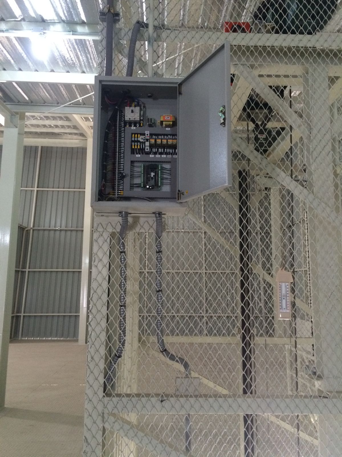 For RentWarehouseChaengwatana, Muangthong : Rent warehouses in the area of ​​1,000 sqm. Soi Ngamwongwan 19, convenient to travel near Pantip Ngamwongwan.