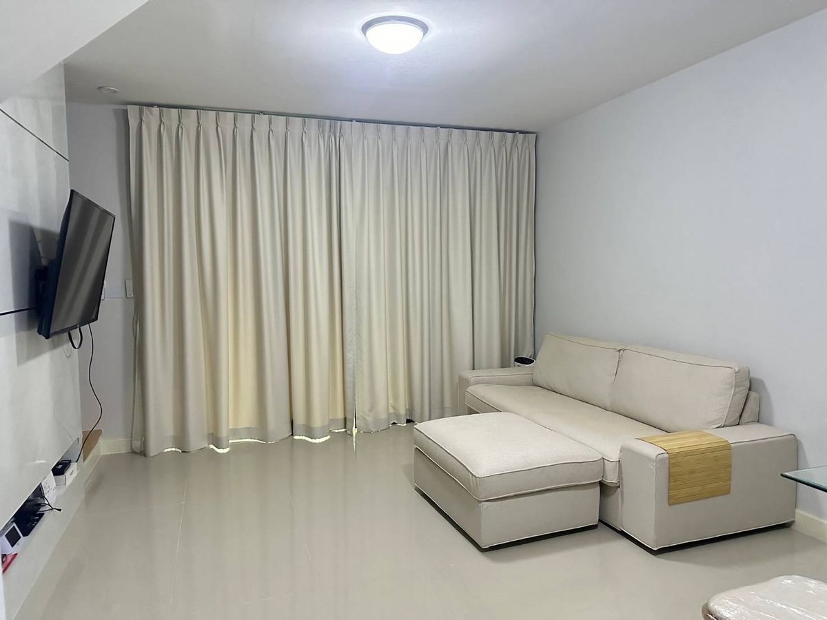 ขายทาวน์โฮมลาดกระบัง สุวรรณภูมิ : ทาวน์โฮม บ้านกลางเมือง พระราม9-อ่อนนุช 3นอน 3น้ำ ติดถนนMain 