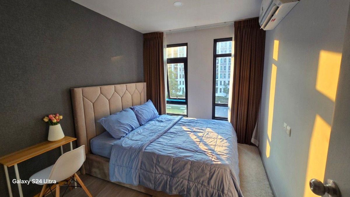 For RentCondoRama9, Petchburi, RCA : Rent !! Aspire Asoke - Ratchada (Asoke -Ratchada) interested in LINE. Inquire ID: @gloorious1 (with @)