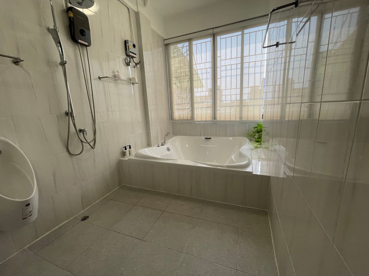 For SaleTownhomeSukhumvit, Asoke, Thonglor : 4 -story townhome for sale, Sukhumvit 101, near BTS Punnawithi