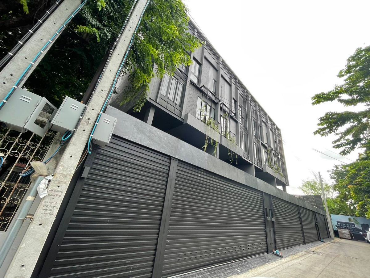 For RentRatchadapisek, Huaikwang, Suttisan : 🌜⭐️🌛 Townhome  L scape seoul  Ratchada 20
