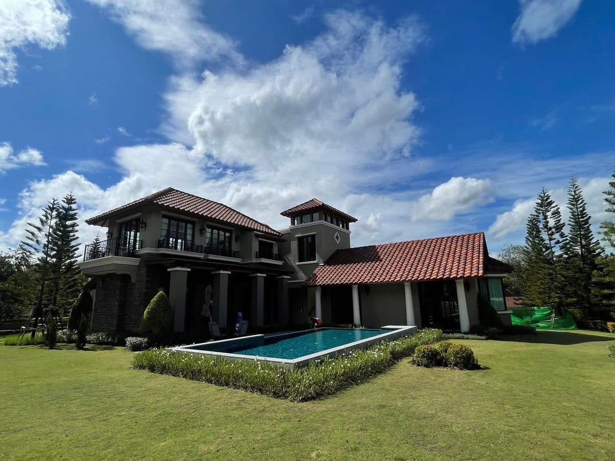 For SaleHousePak Chong KhaoYai : ♦ Below Market Price ♦ 2 -story detached house, 3 bedrooms, 4 bathrooms | 425.00 sq.w., 330.00 sq.m. | Pak Chong Nakhon Ratchasima | Near Khao Yai National Park 9.3 km.