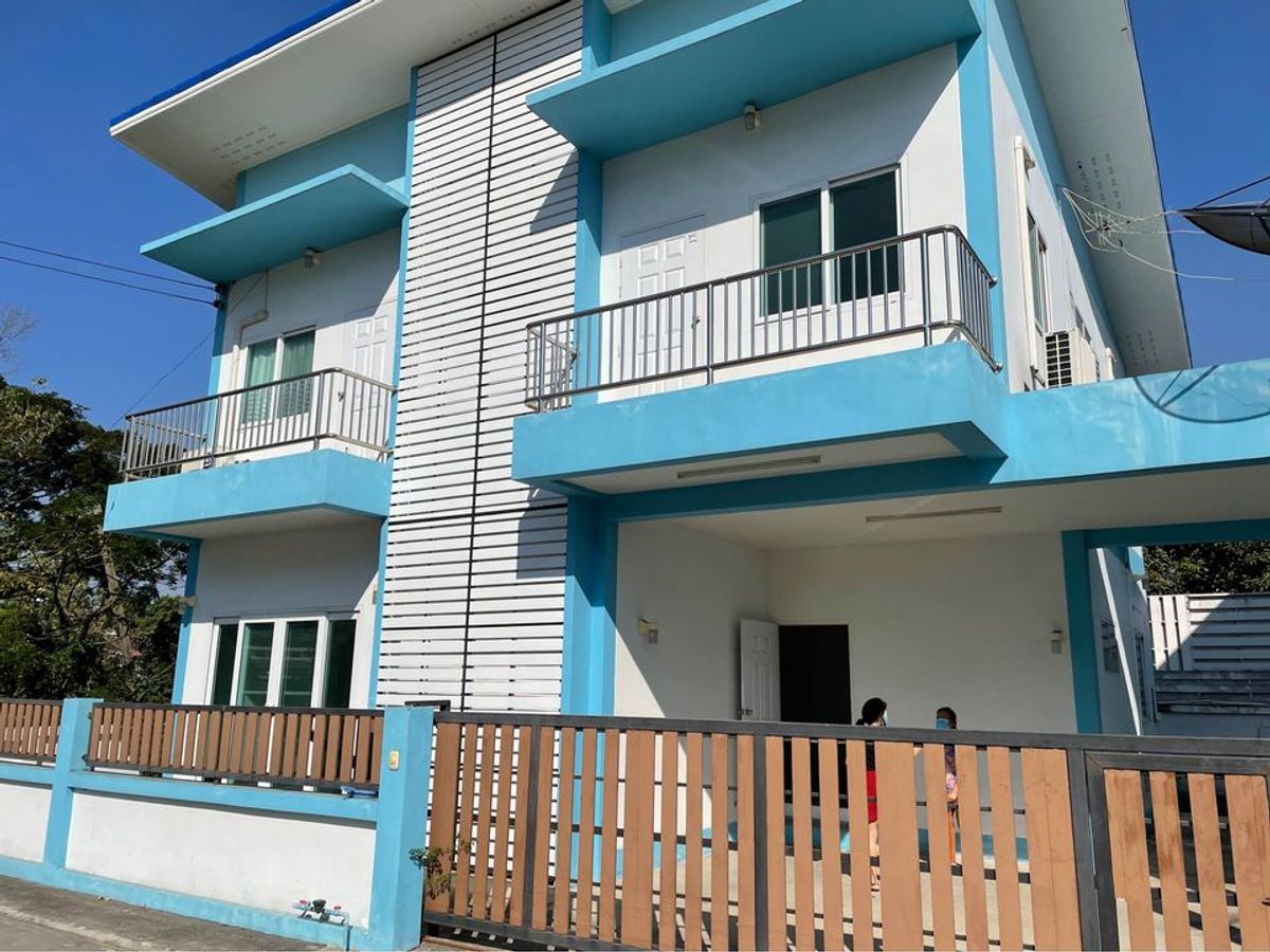 For RentHouseVipawadee, Don Mueang, Lak Si : 4-bedroom, 3-bathroom single house with large living room air conditioner, near Si Mum Muang Market, Vibhavadi Soi 41