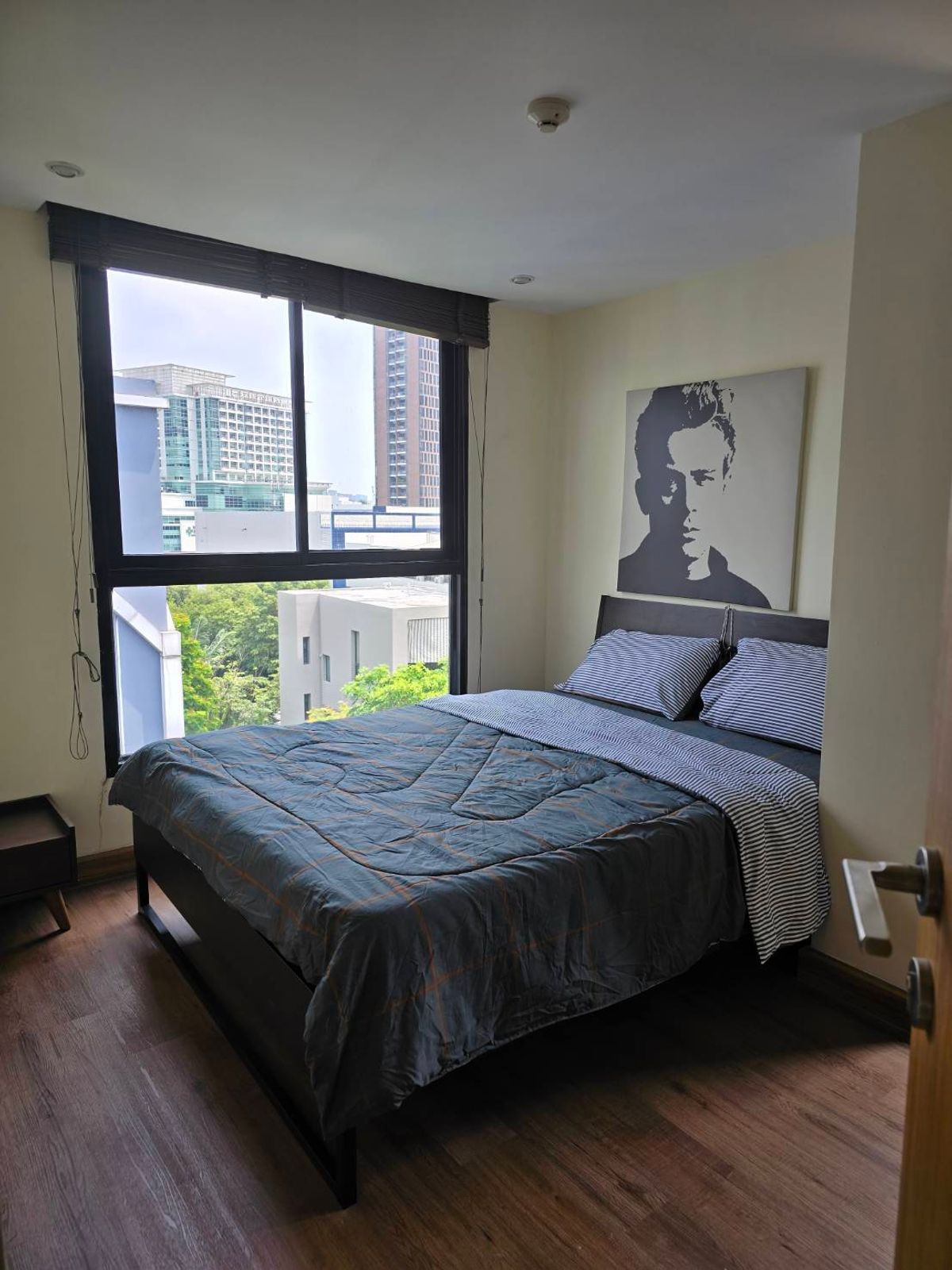 ให้เช่าคอนโดสุขุมวิท อโศก ทองหล่อ : Zenith Place Sukhumvit 42 – Spacious 3B2B, Easy Walk to BTS Ekkamai by Chris