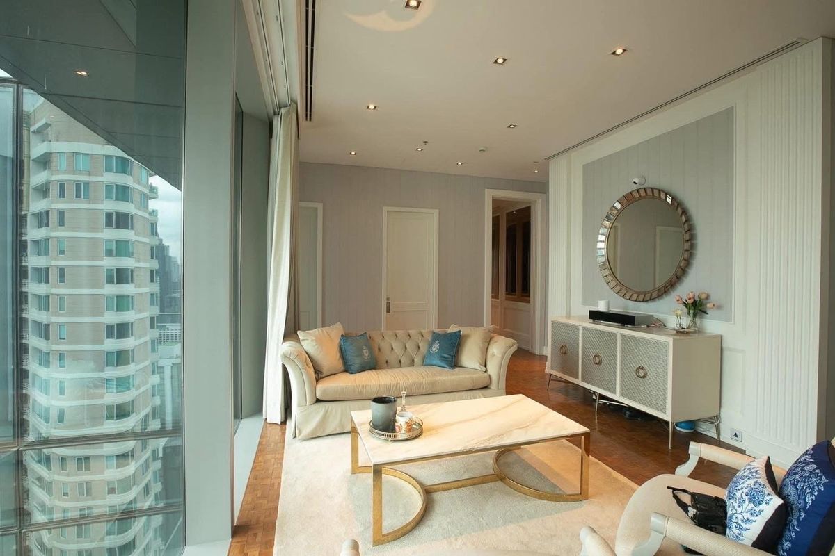 ขายคอนโดสาทร นราธิวาส : 📢👇สถานที่หรูหราพร้อมการตกแต่งที่หรูหราฮวงจุ้ยและเฟอร์นิเจอร์นำเข้าและเครื่องใช้ไฟฟ้า