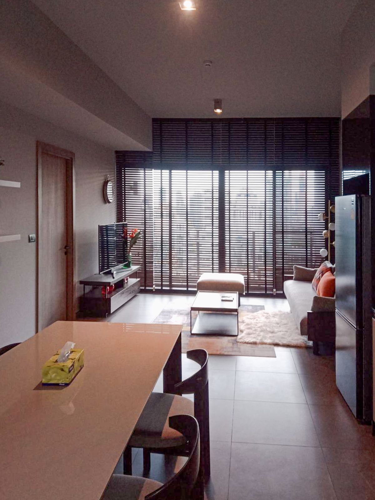 For RentCondoSukhumvit, Asoke, Thonglor : 🏙 The Lofts Asoke - Luxury Condo in the heart of Asoke! 2 bedrooms | 2 bathrooms | Size 87 sq.m. 💸 For rent only 78,000 baht/month (negotiable!) Call: 086-746-8882 (K. Cooper)