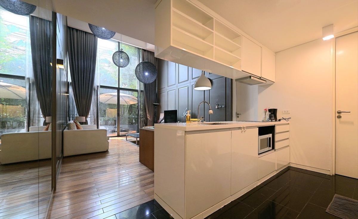 ขายคอนโดสุขุมวิท อโศก ทองหล่อ : For Sale : Siamese Gioia Duplex 3Bed3Bath 137.5 sqm Private balcony 